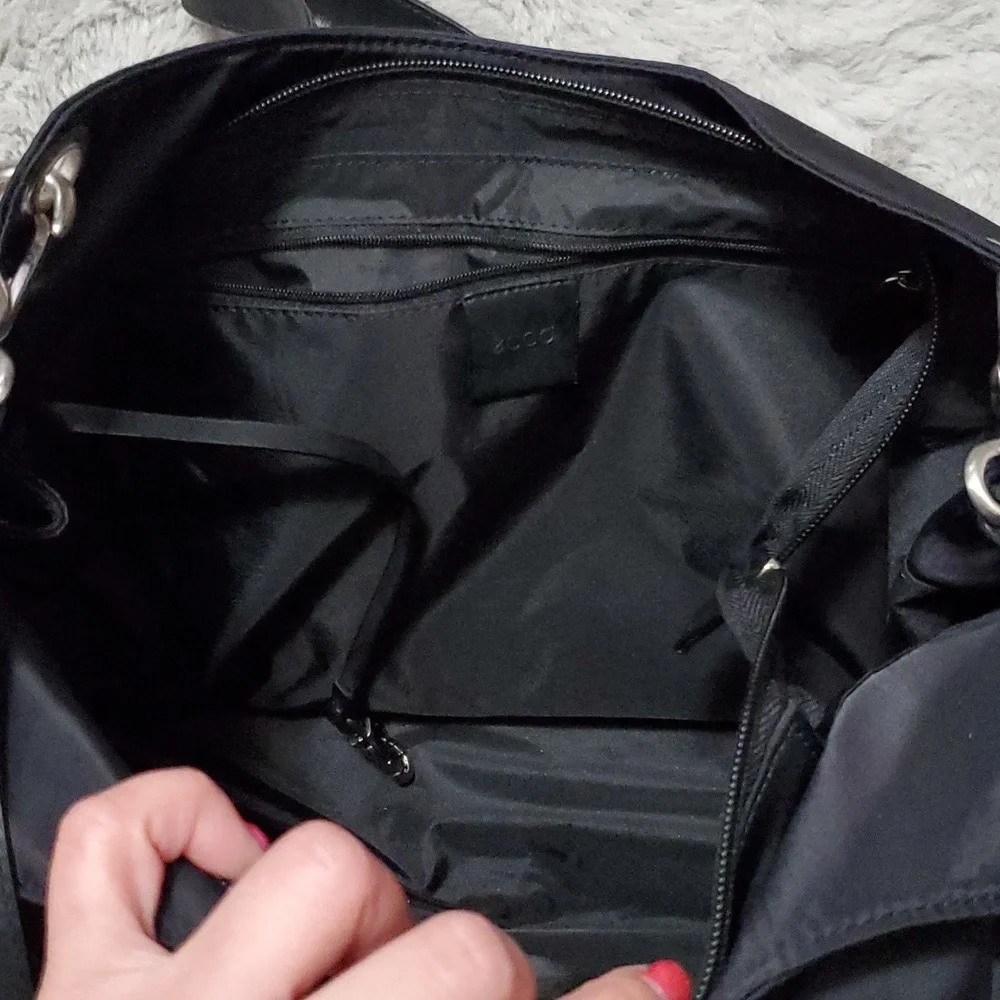 Ecco black nylon material shoulder bag